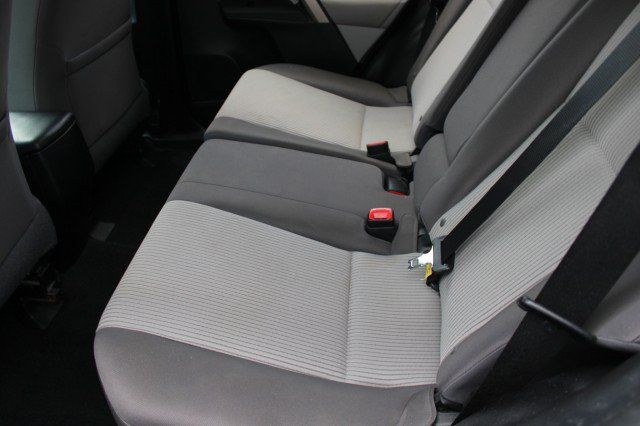 Used 2013 Toyota RAV4 LE FWD image 13