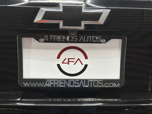 Used 2018 Chevrolet Suburban Premier RWD image 30