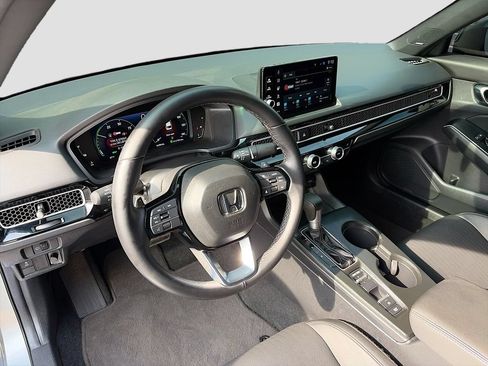 Used 2025 Honda Civic Sport image 9