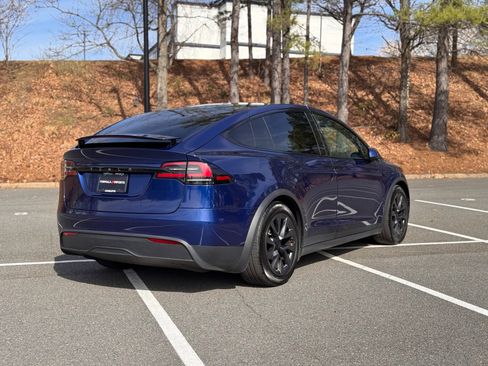 Used 2023 Tesla Model X image 12