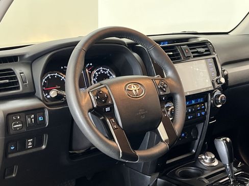 Used 2020 Toyota 4Runner Nightshade AWD/4WD image 15