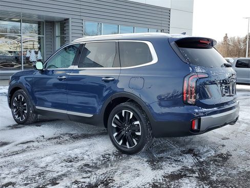 Used 2025 Kia Telluride SX w/ SX Captain's Chair Package image 4