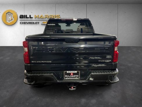 Used 2022 Chevrolet Silverado 1500 Custom image 11