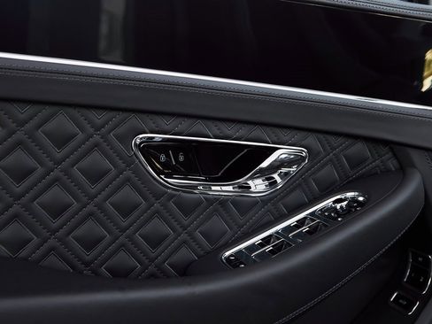 Used 2024 Bentley Continental GT S image 25