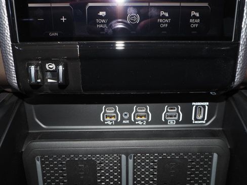 Used 2025 RAM 2500 Limited image 25