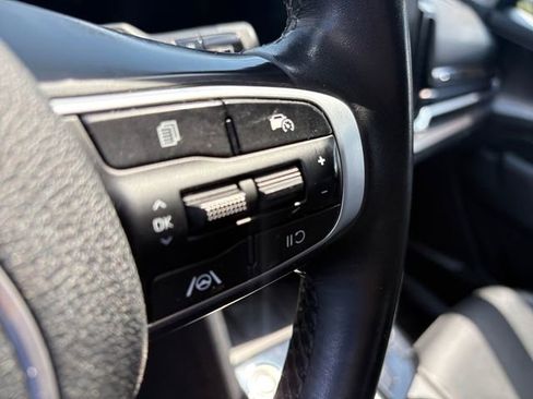 Used 2023 Kia Sportage EX FWD image 19