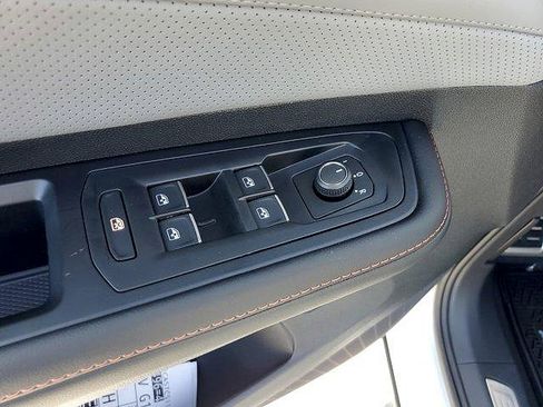 New 2026 Volkswagen Atlas Peak Edition image 10