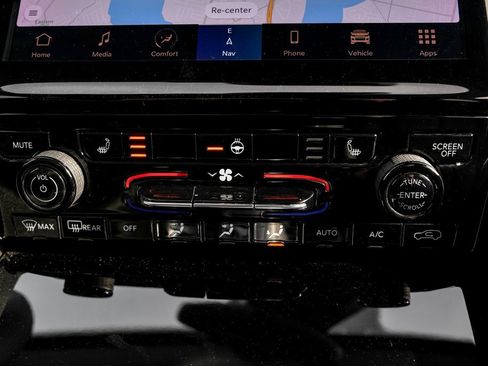 Used 2023 Jeep Grand Cherokee L Limited image 35