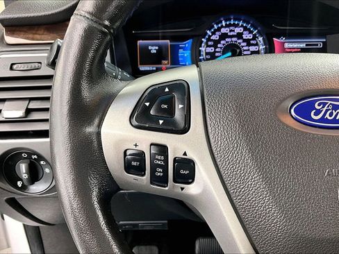 Used 2018 Ford Flex Limited w/ Equipment Group 301A FWD image 18
