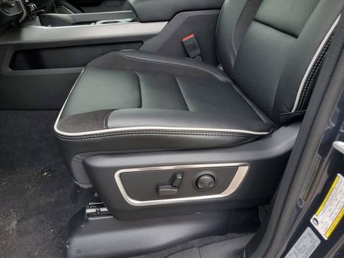 New 2026 RAM 1500 Laramie w/ Night Edition AWD/4WD image 21