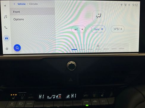 Used 2025 Toyota Crown Signia image 31