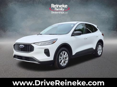 Used 2025 Ford Escape Active AWD/4WD image 1