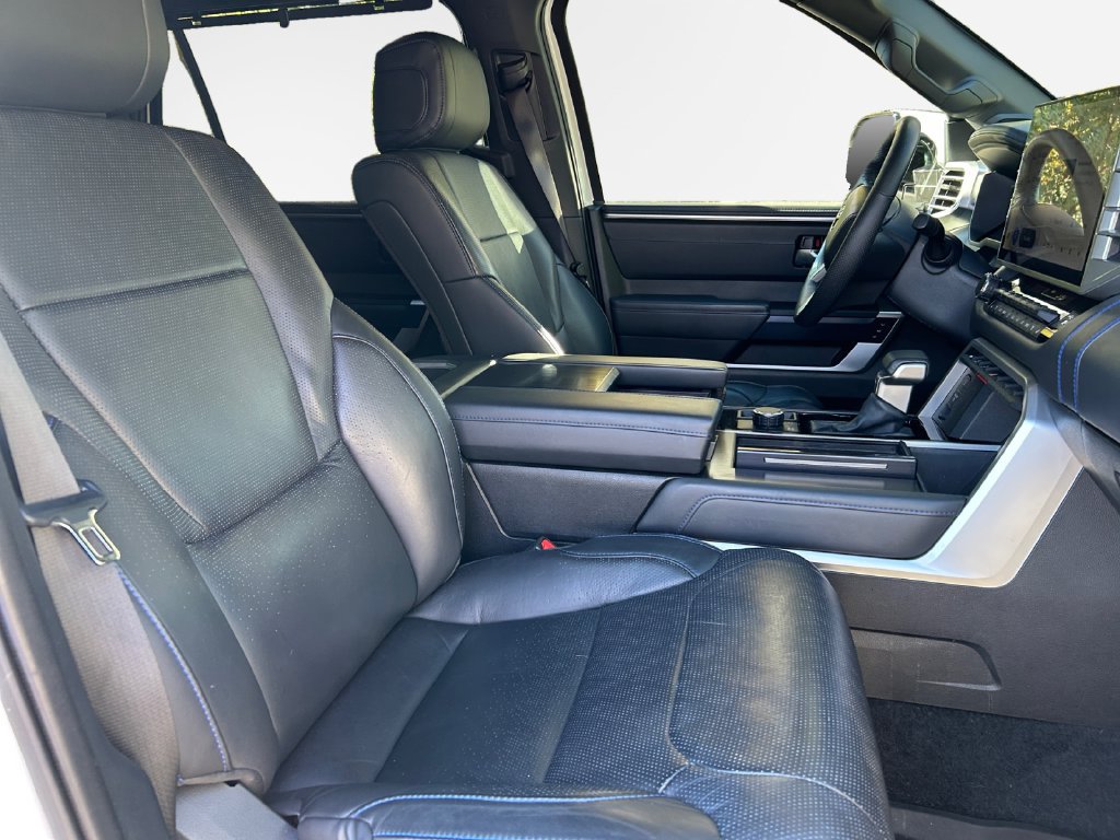 Used 2025 Toyota Sequoia Platinum AWD/4WD image 26