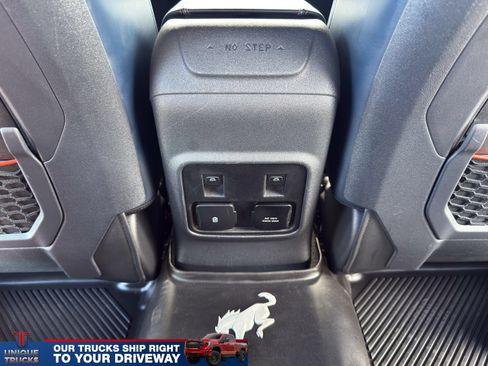 Used 2024 Ford Bronco Raptor w/ Interior Carbon Fiber Pack 6 AWD/4WD image 34