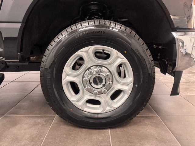 Used 2025 Ford F250 XLT AWD/4WD image 38