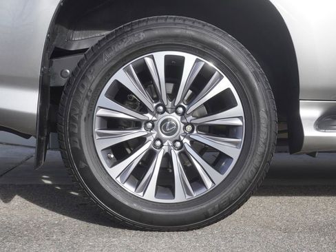 Used 2023 Lexus GX 460 Luxury image 34