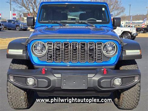 Used 2024 Jeep Wrangler Rubicon w/ Technology Group image 8