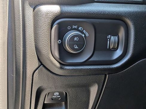 Used 2023 RAM 1500 Big Horn AWD/4WD image 26