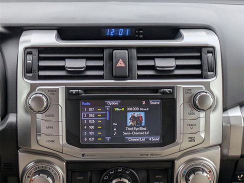 Used 2017 Toyota 4Runner SR5 Premium image 19