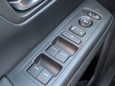 Used 2024 Honda CR-V EX image 13
