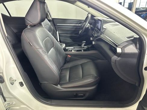 Used 2023 Nissan Altima 2.5 SR w/ SR Premium Package image 28