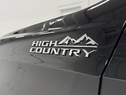 Used 2023 Chevrolet Tahoe High Country image 11