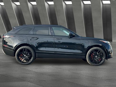 Used 2019 Land Rover Range Rover Velar S image 3