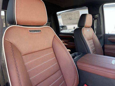 New 2026 GMC Sierra 2500 Denali Ultimate AWD/4WD image 28