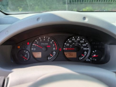 Used 2008 Nissan Frontier SE w/ SE Value Truck Pkg AWD/4WD image 25