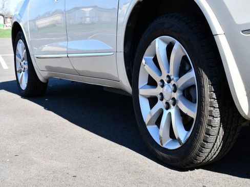 Used 2015 Buick Enclave Premium w/ Experience Buick Package image 10