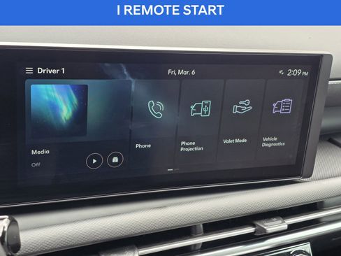 Certified 2025 Hyundai Santa Cruz SEL image 18