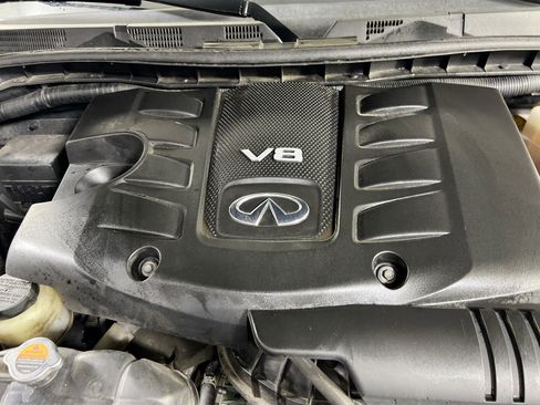 Used 2017 INFINITI QX80 4WD w/ Driver Assistance Package image 32