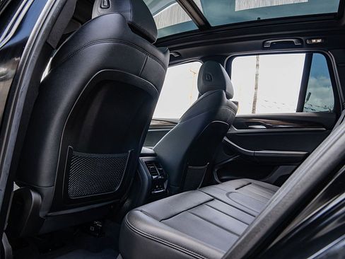 Used 2019 BMW X3 sDrive30i image 18