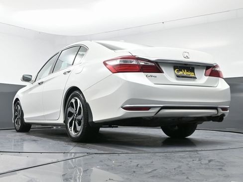 Used 2016 Honda Accord EX-L image 51