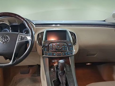 Used 2012 Buick LaCrosse Premium image 9