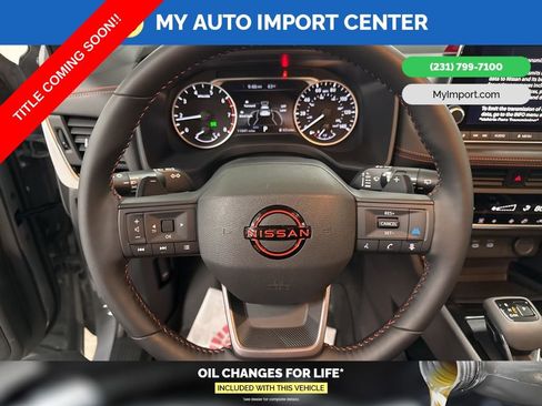 Certified 2025 Nissan Rogue SV image 15