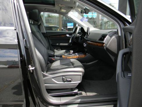 Used 2018 Audi Q5 2.0T Premium Plus w/ Premium Plus Package AWD/4WD image 15