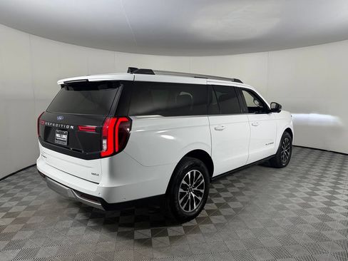 Used 2025 Ford Expedition Max Platinum AWD/4WD image 9