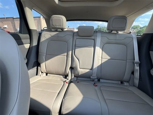 Certified 2022 Lincoln Corsair AWD w/ Premium Package image 13