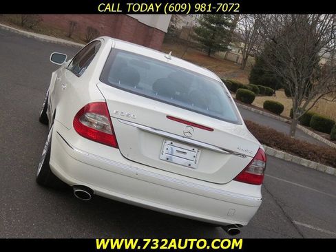 Used 2007 Mercedes-Benz E 350 4MATIC Sedan image 25