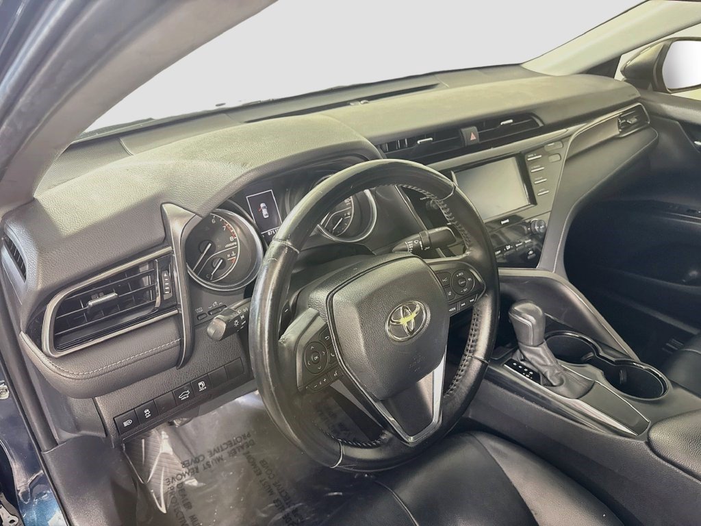 Used 2020 Toyota Camry SE FWD image 21