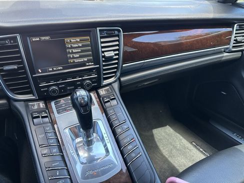 Used 2010 Porsche Panamera Turbo AWD/4WD image 41