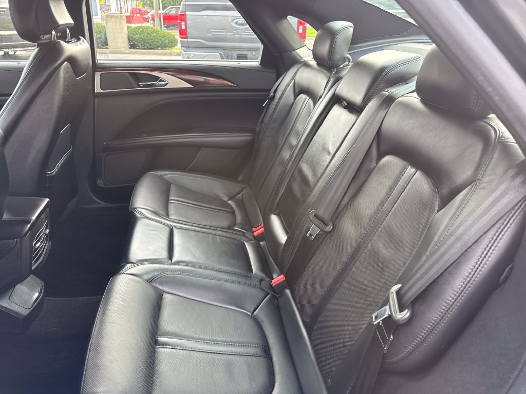 Used 2017 Lincoln MKZ Reserve FWD image 23