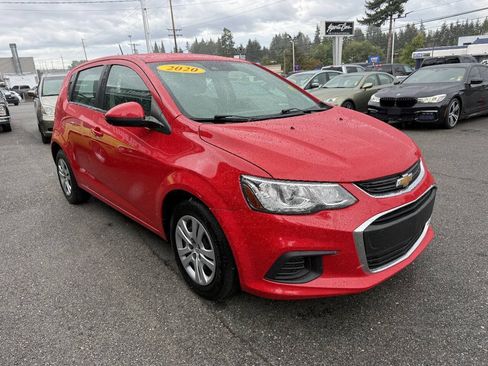 Used 2020 Chevrolet Sonic LT FWD image 3