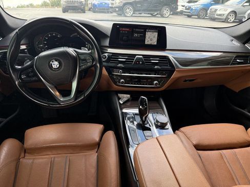 Used 2018 BMW 530e w/ Premium Package 2 RWD image 14
