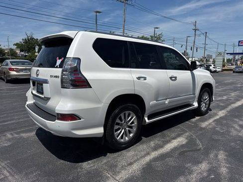 Used 2018 Lexus GX 460 Premium w/ Premium Package AWD/4WD image 6