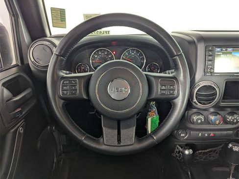 Used 2015 Jeep Wrangler Unlimited Willys image 17