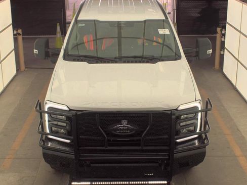 Used 2024 Ford F250 XL w/ STX Appearance Package AWD/4WD image 2