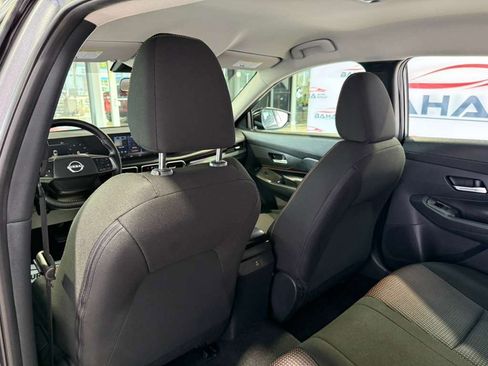 Used 2026 Nissan Sentra SR w/ Floor Mat Package FWD image 37