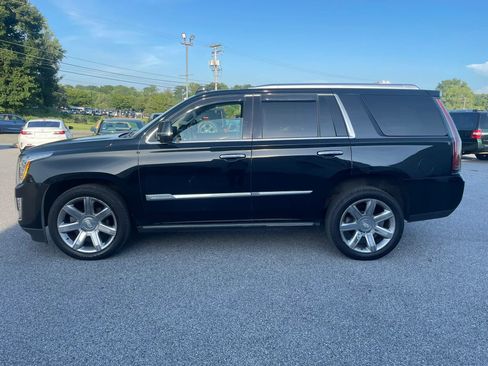 Used 2016 Cadillac Escalade Premium AWD/4WD image 40